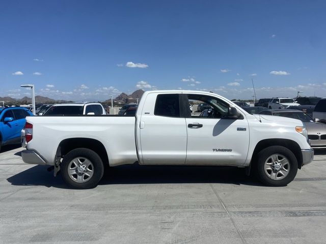 2015 Toyota Tundra SR5