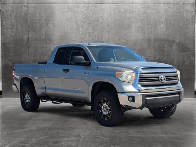 2015 Toyota Tundra SR5