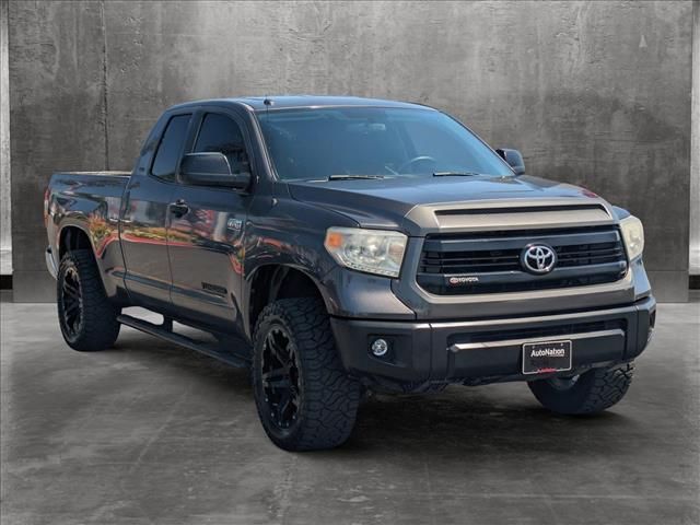 2015 Toyota Tundra SR5