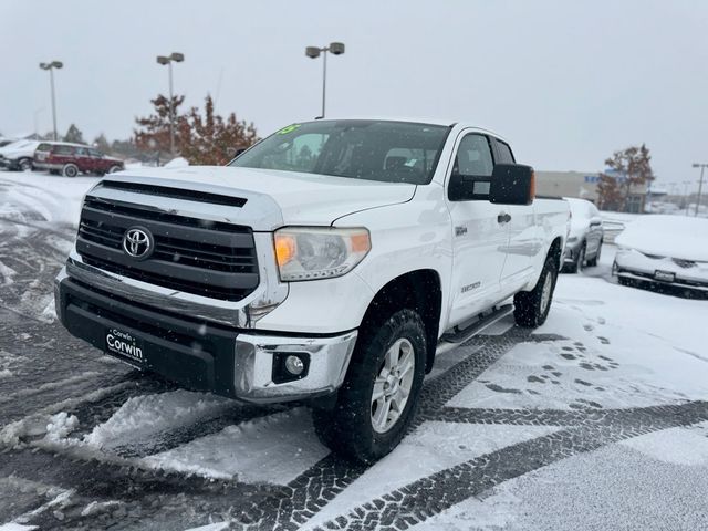 2015 Toyota Tundra SR5