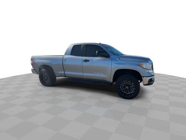 2015 Toyota Tundra SR5