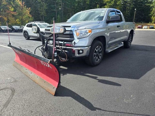 2015 Toyota Tundra SR5