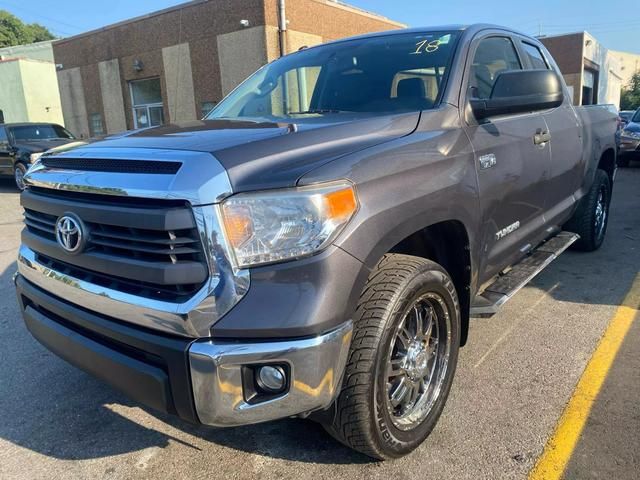 2015 Toyota Tundra SR5