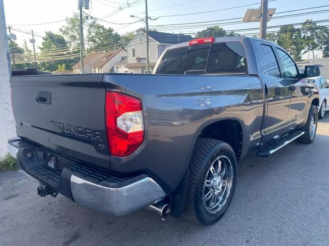 2015 Toyota Tundra SR5