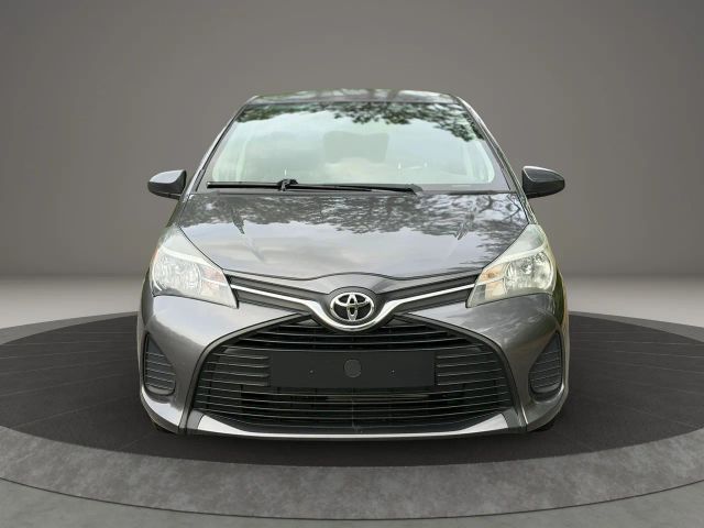 2015 Toyota Yaris L