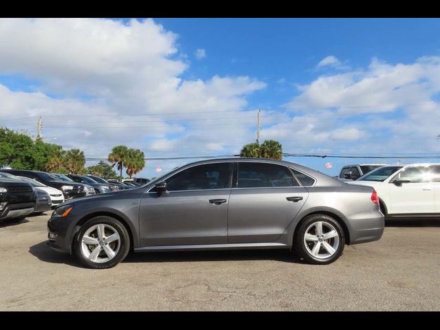 2015 Volkswagen Passat 1.8T Limited