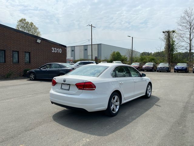 2015 Volkswagen Passat 1.8T Limited