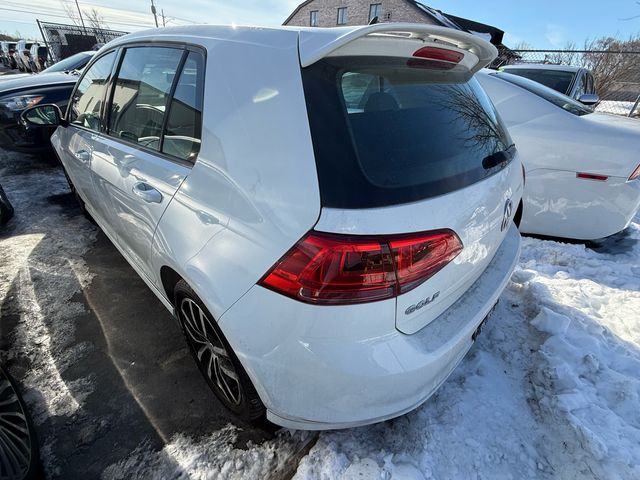 2015 Volkswagen Golf TSI SE