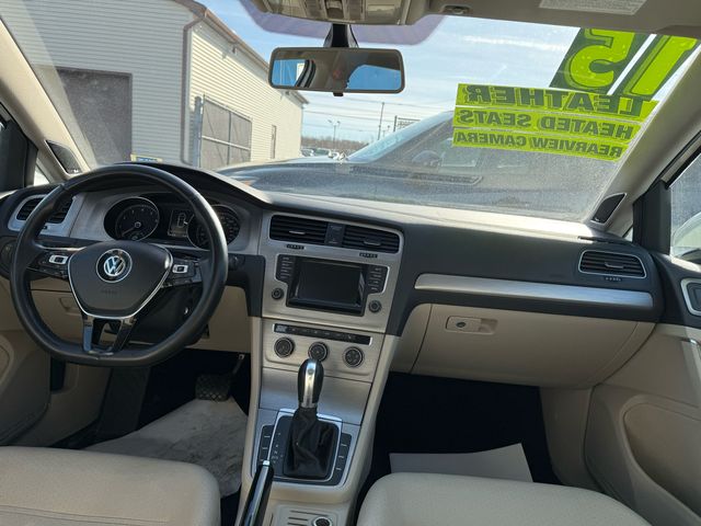 2015 Volkswagen Golf TSI SE