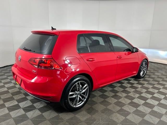 2015 Volkswagen Golf TDI SE