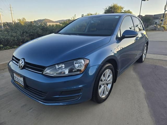 2015 Volkswagen Golf TDI S