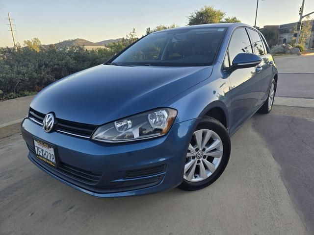 2015 Volkswagen Golf TDI S