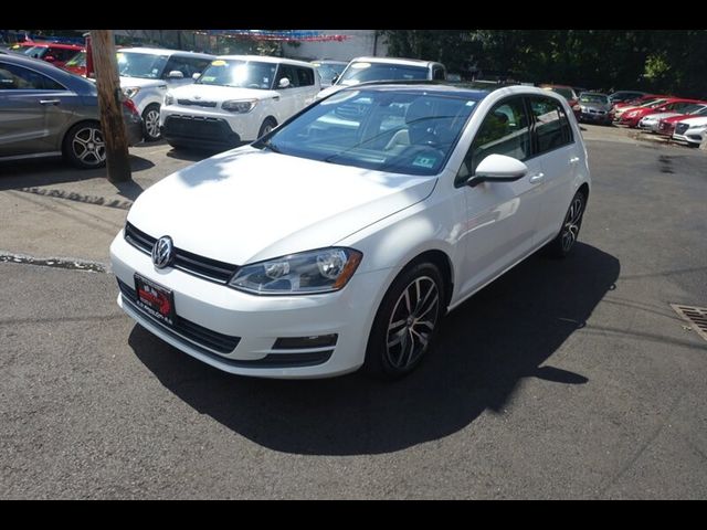 2015 Volkswagen Golf TSI SE