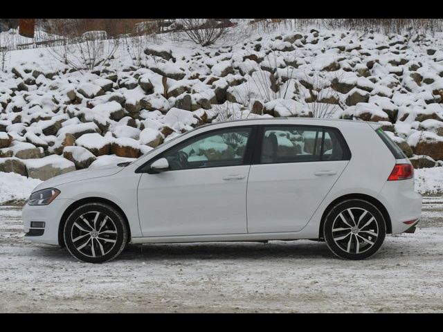 2015 Volkswagen Golf TSI SE