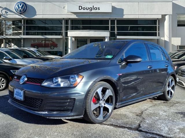 2015 Volkswagen Golf GTI SE