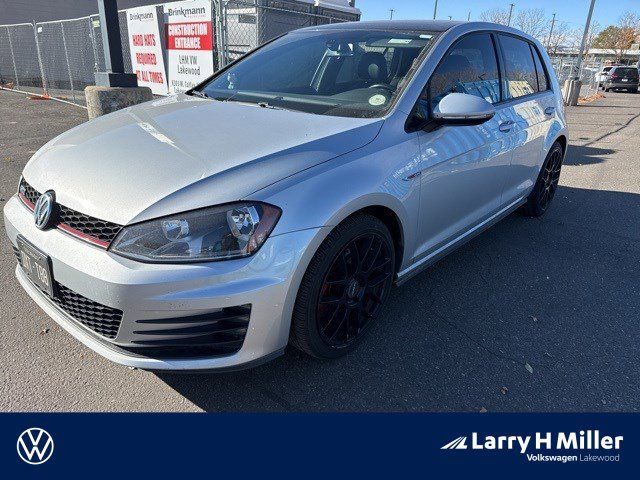 2015 Volkswagen Golf GTI SE