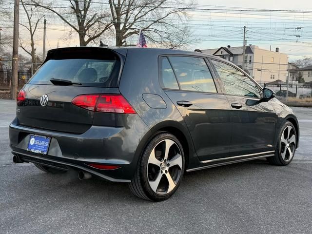 2015 Volkswagen Golf GTI SE