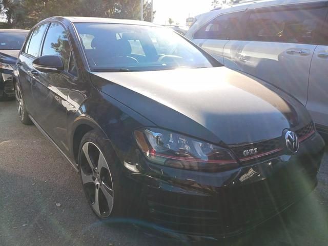 2015 Volkswagen Golf GTI SE