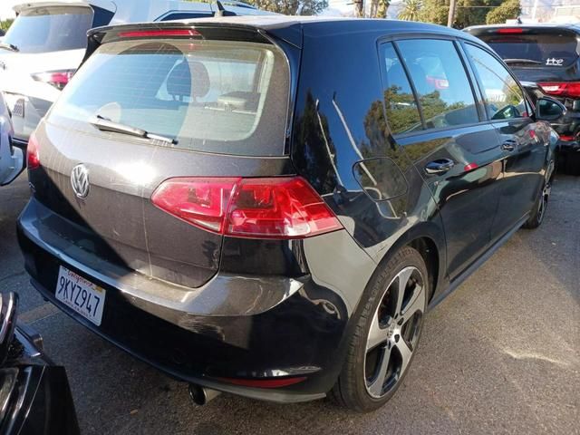 2015 Volkswagen Golf GTI SE