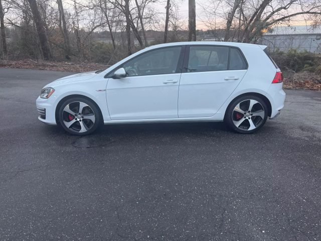 2015 Volkswagen Golf GTI SE