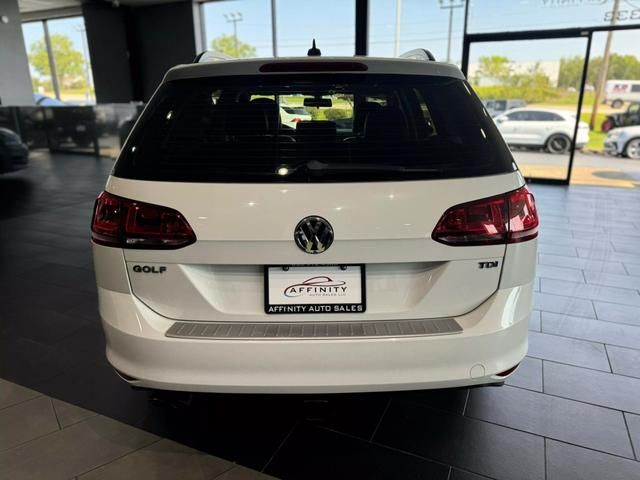 2015 Volkswagen Golf SportWagen TDI SE