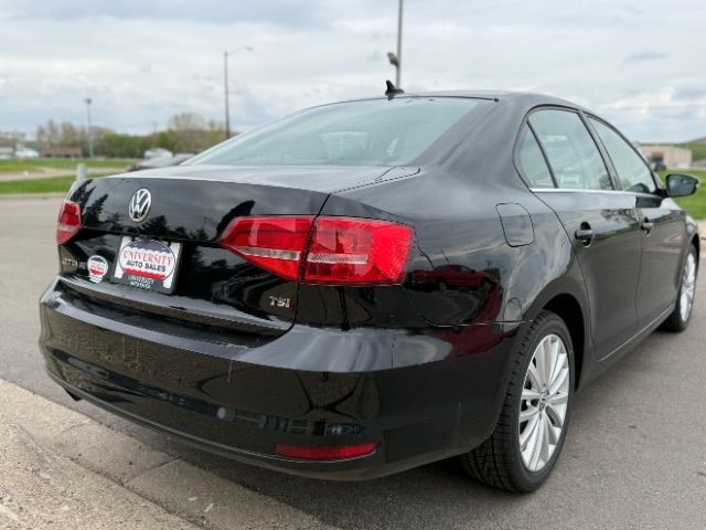 2015 Volkswagen Jetta 1.8T SE Connectivity Navigation