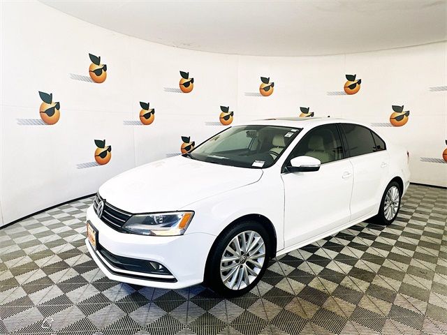 2015 Volkswagen Jetta 1.8T SE Connectivity Navigation