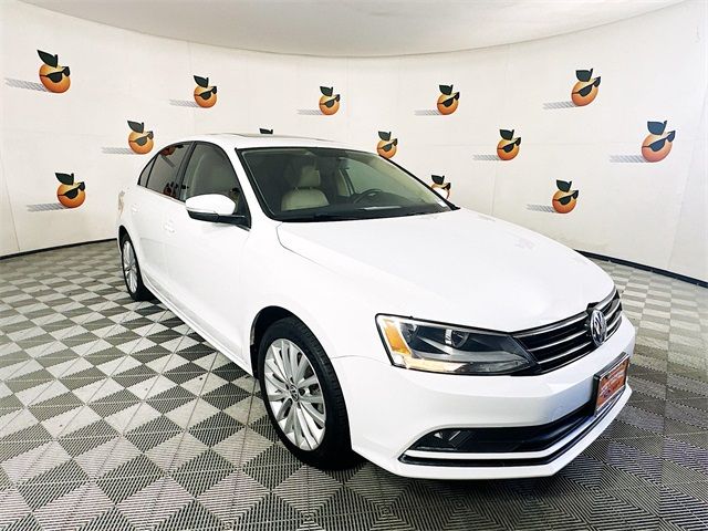 2015 Volkswagen Jetta 1.8T SE Connectivity Navigation