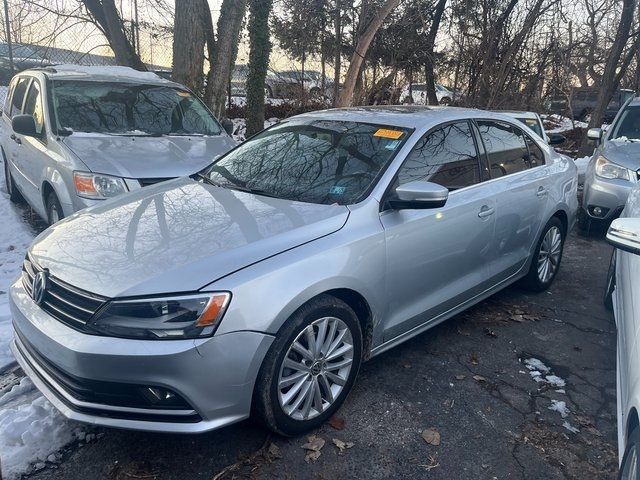 2015 Volkswagen Jetta 1.8T SE Connectivity Navigation