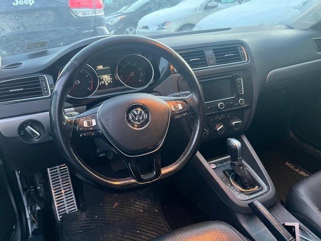 2015 Volkswagen Jetta 1.8T SE Connectivity Navigation