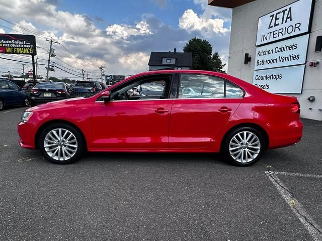 2015 Volkswagen Jetta 1.8T SE Connectivity Navigation