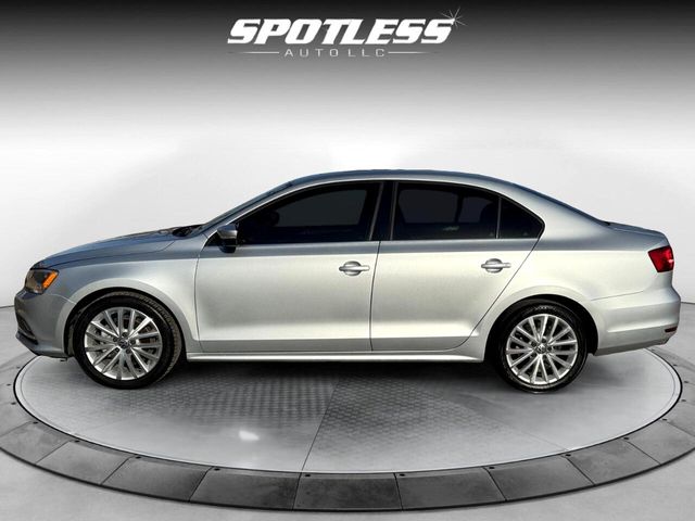 2015 Volkswagen Jetta 1.8T SE Connectivity Navigation