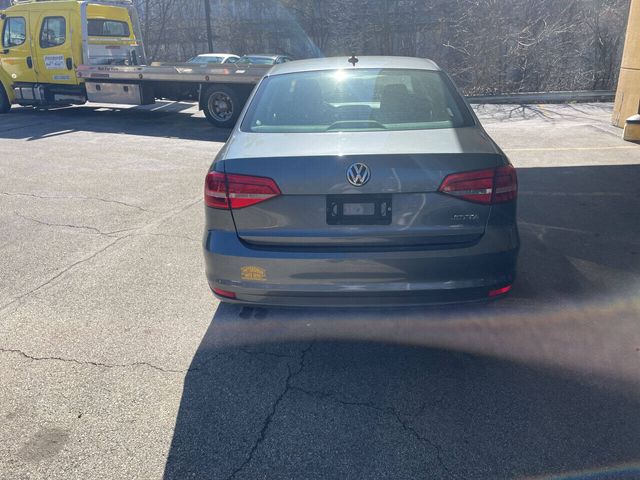 2015 Volkswagen Jetta 2.0L S Technology