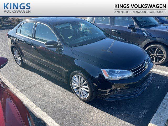 2015 Volkswagen Jetta 1.8T SE Connectivity Navigation