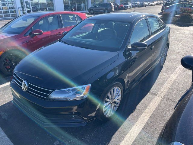 2015 Volkswagen Jetta 1.8T SE Connectivity Navigation