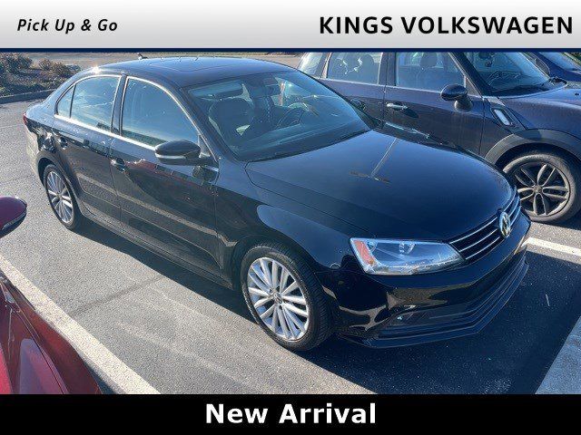 2015 Volkswagen Jetta 1.8T SE Connectivity Navigation