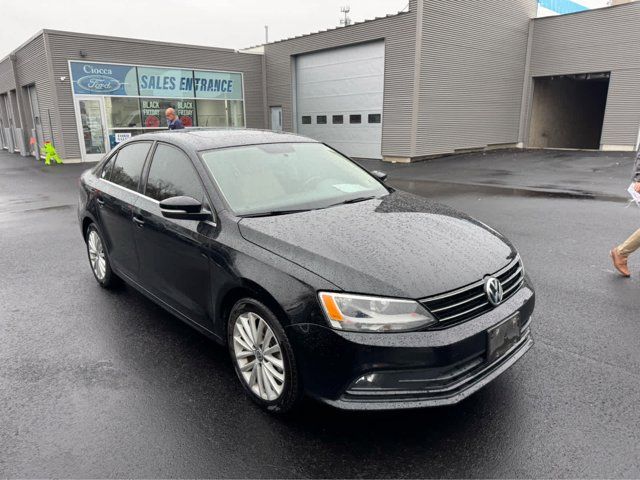 2015 Volkswagen Jetta 1.8T SE Connectivity Navigation