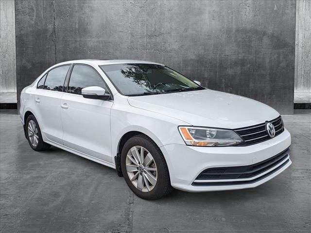 2015 Volkswagen Jetta 2.0L TDI SE Connectivity