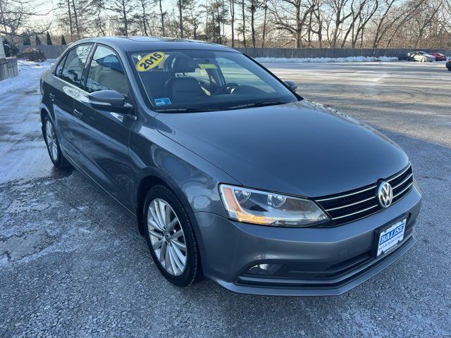 2015 Volkswagen Jetta 1.8T SE Connectivity Navigation