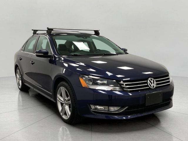 2015 Volkswagen Passat 1.8T SE Navigation