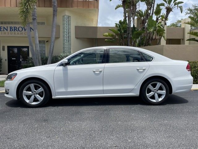 2015 Volkswagen Passat 1.8T Limited