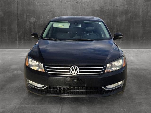 2015 Volkswagen Passat 1.8T Limited