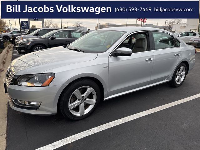 2015 Volkswagen Passat 1.8T Limited