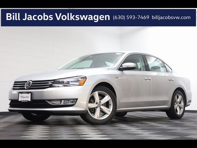 2015 Volkswagen Passat 1.8T Limited