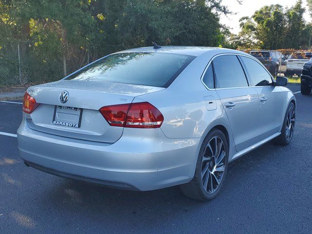 2015 Volkswagen Passat 1.8T Limited