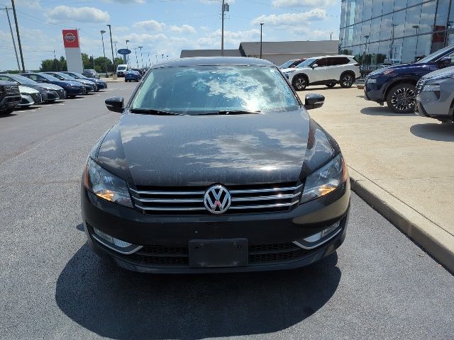 2015 Volkswagen Passat 1.8T Limited