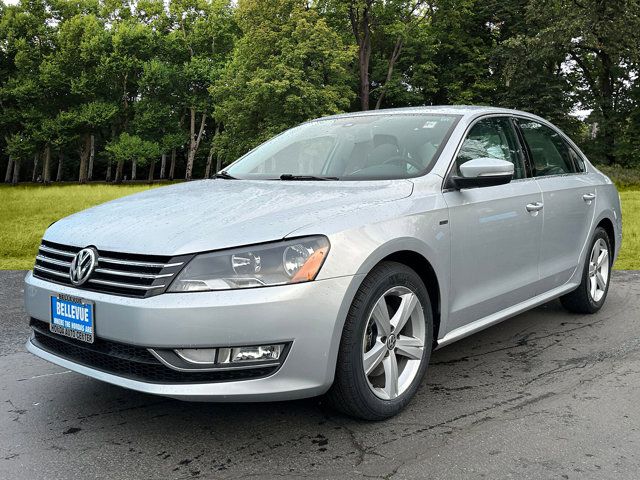 2015 Volkswagen Passat 1.8T Limited