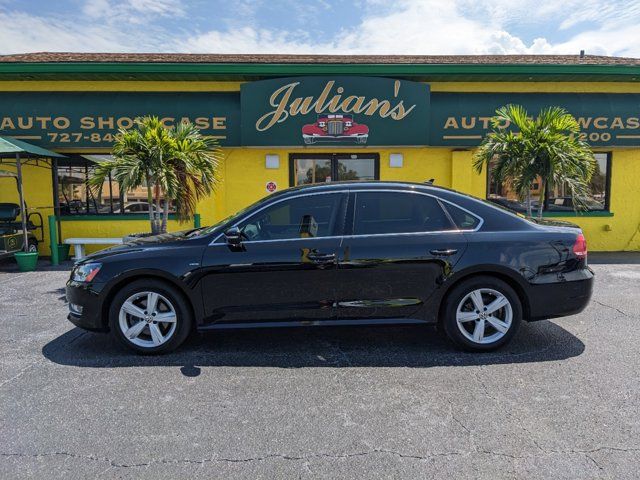 2015 Volkswagen Passat 1.8T Limited