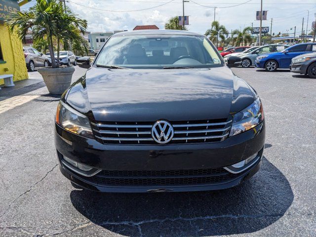 2015 Volkswagen Passat 1.8T Limited