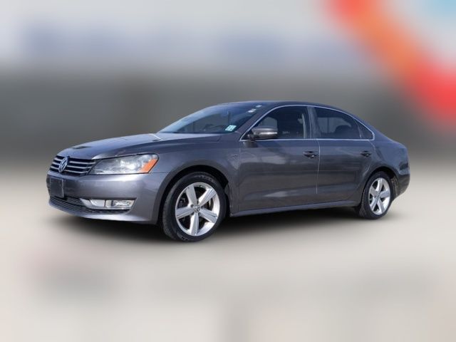 2015 Volkswagen Passat 1.8T Limited